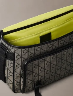 Schoudertas met embleem en jacquard met logo