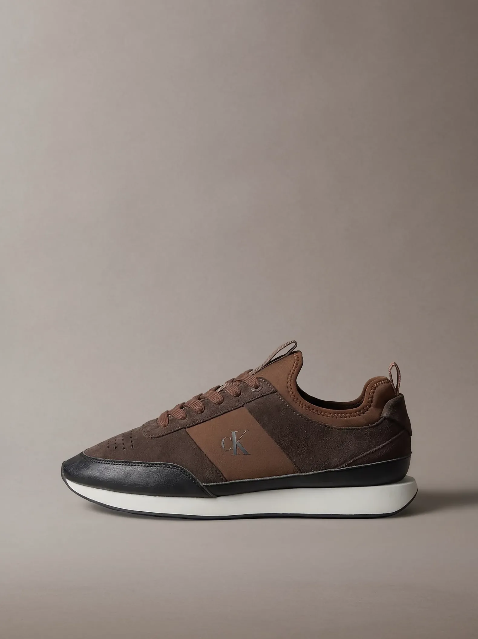 Signature hardloopsneakers van suède met logo