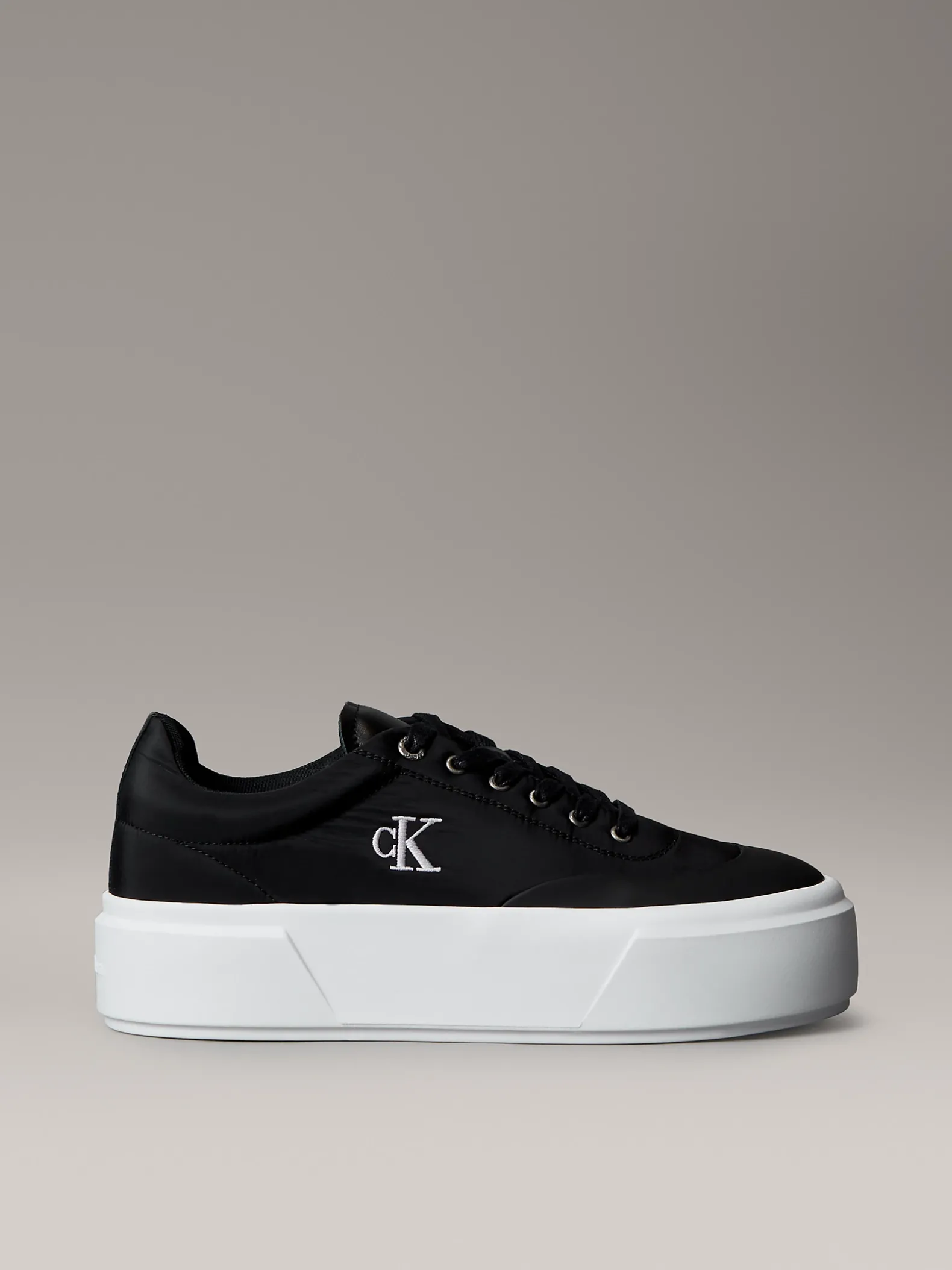 Signature leren plateausneakers met logo