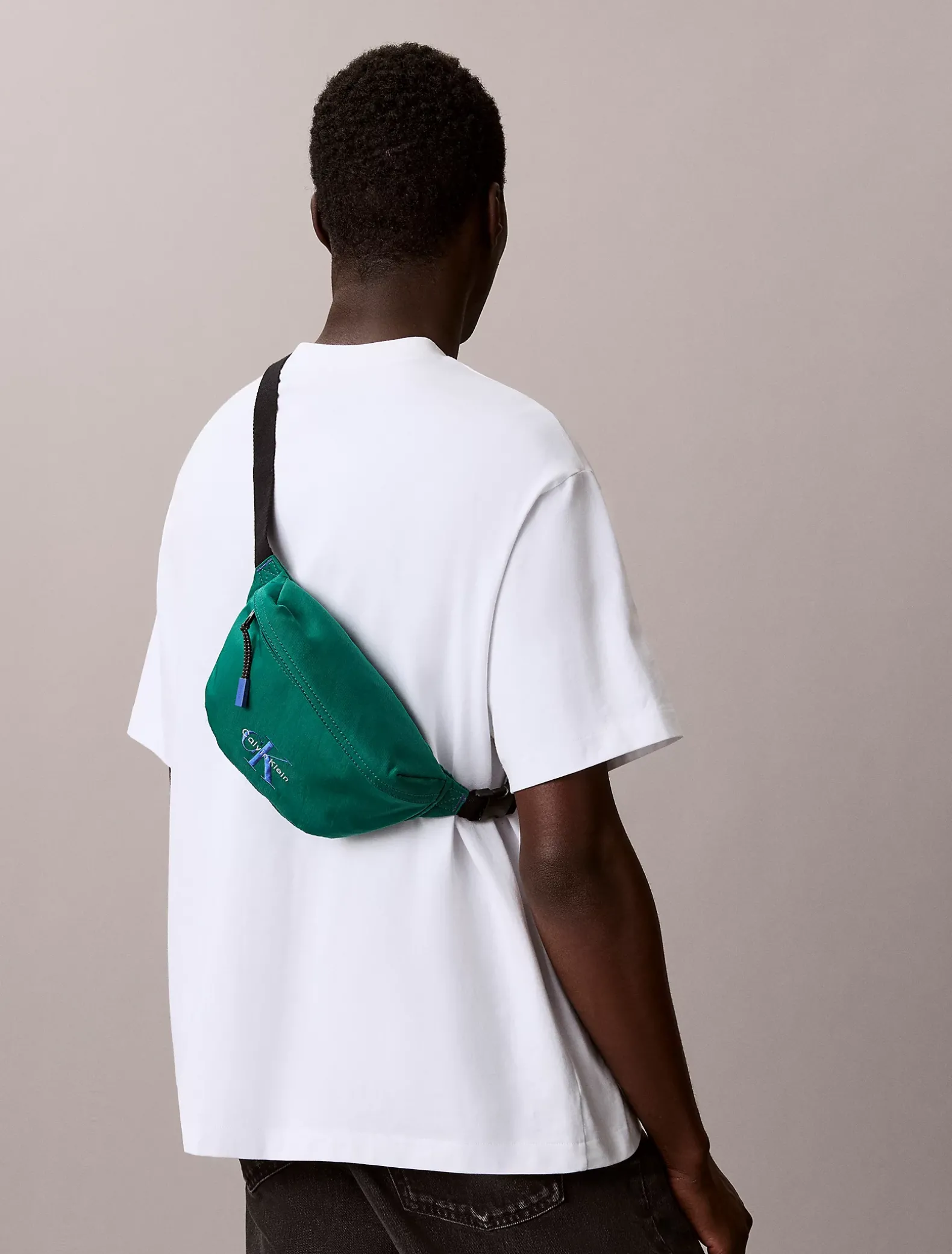 Signature nylon heuptas met logo