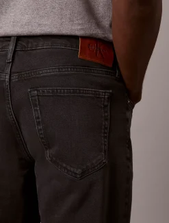 Slim fit jeans