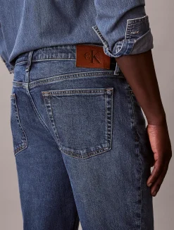Slim fit jeans