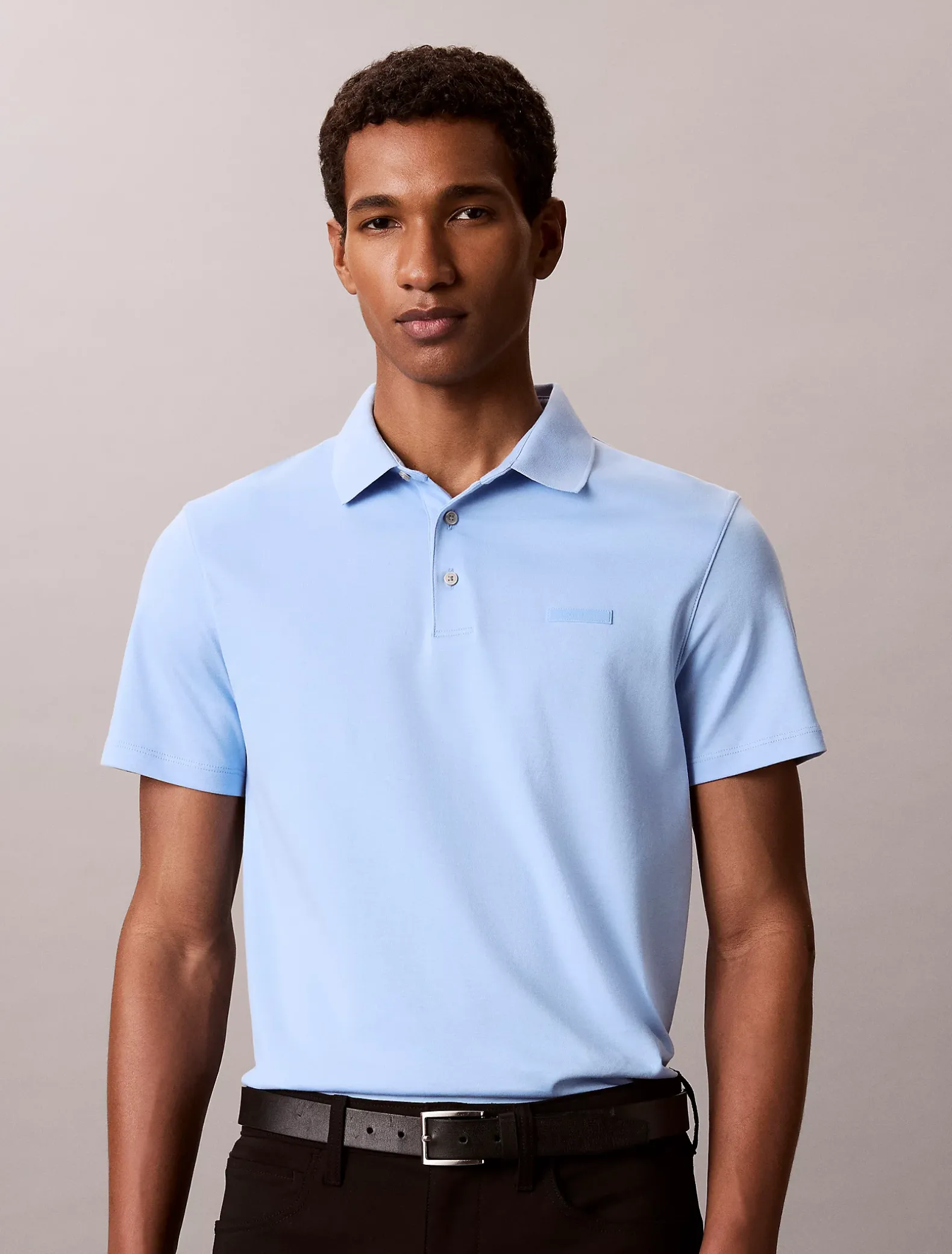 Slim polo van katoen met embleem