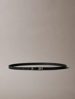 Slim riem met rechthoekige gesp en logo embleem