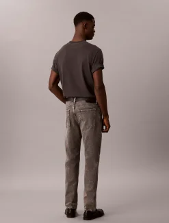 Slim straight jeans