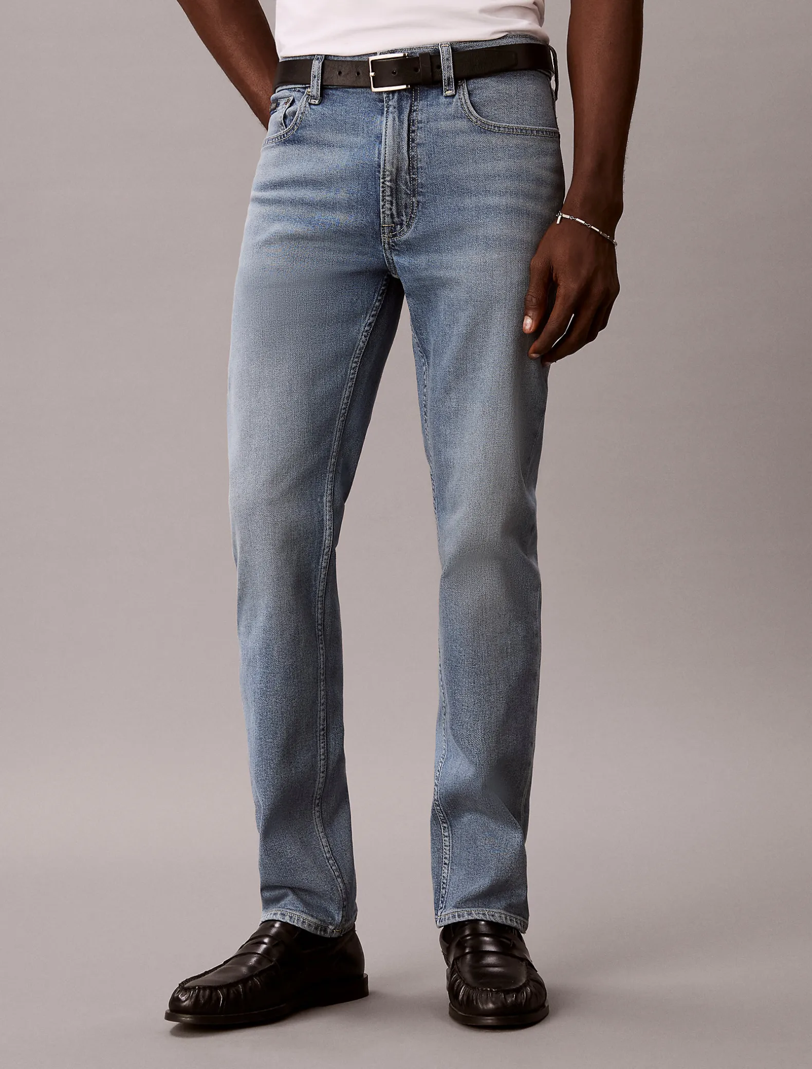 Slim straight jeans