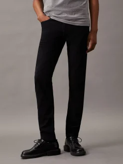 Slim Tapered Jeans