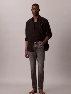 Slim Tapered Jeans