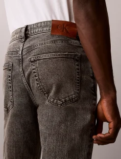 Slim tapered jeans