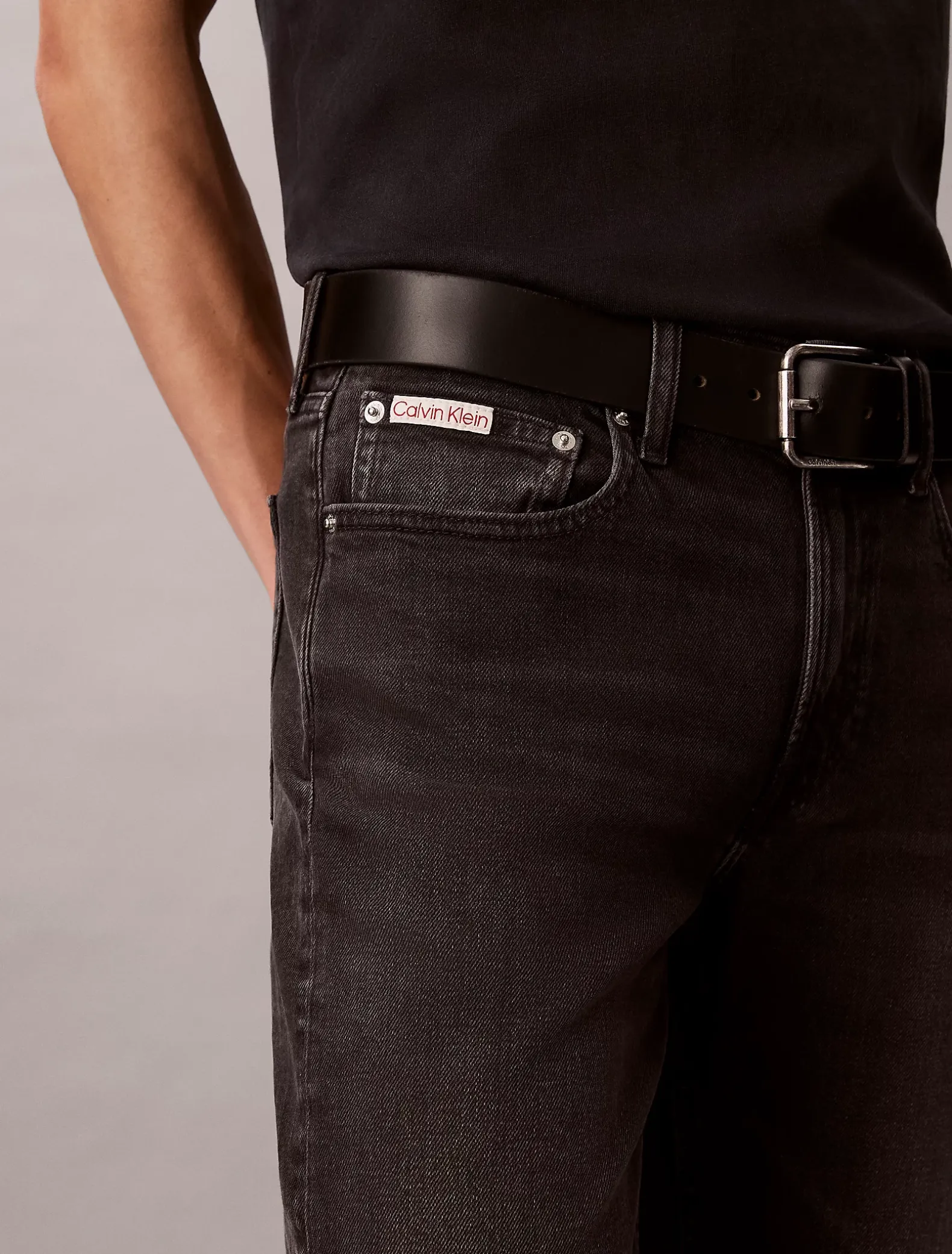 Slim tapered jeans