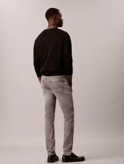 Slim tapered jeans