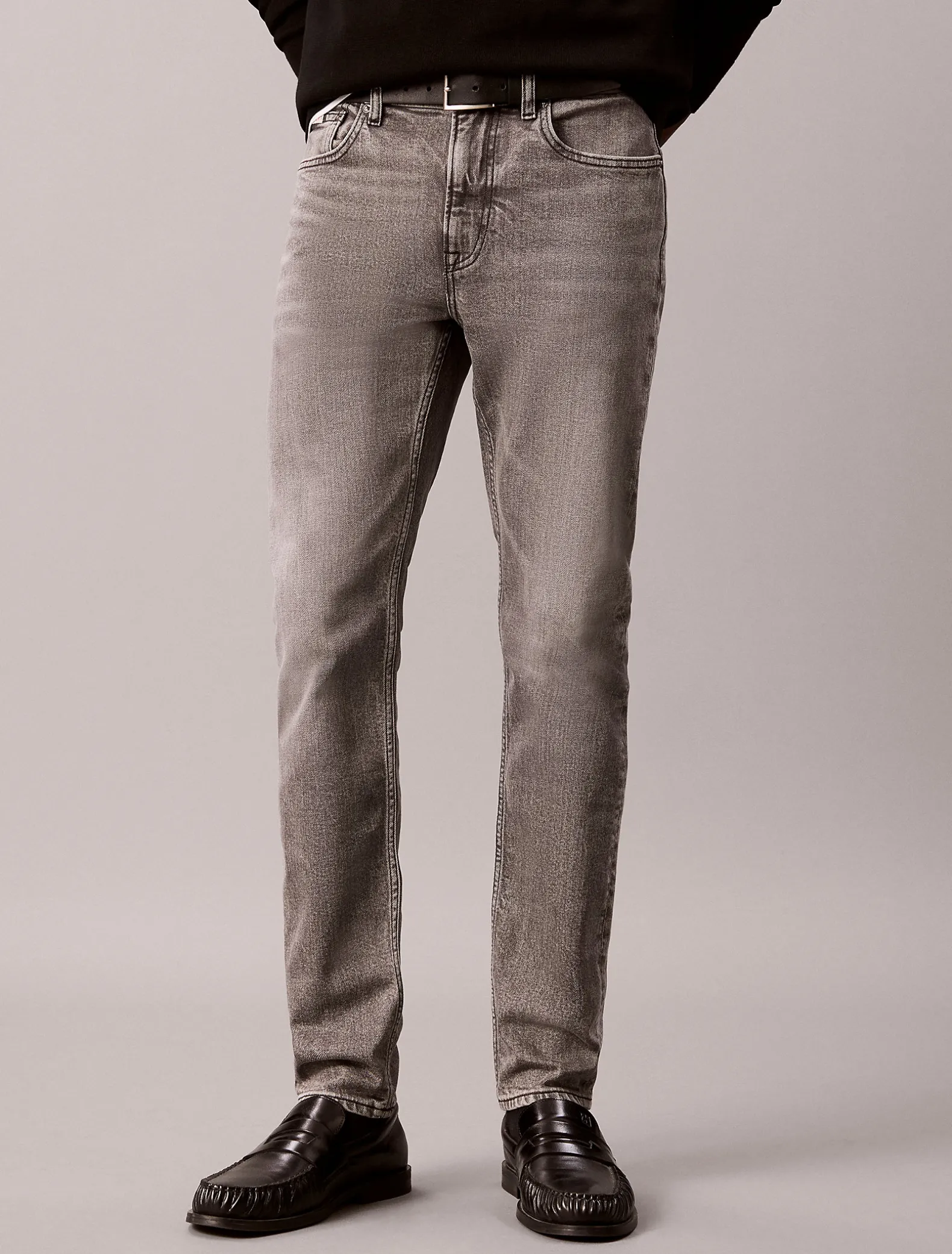 Slim tapered jeans