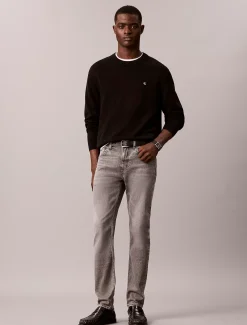 Slim tapered jeans
