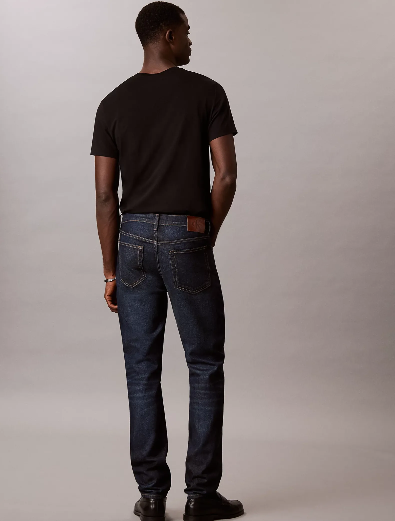 Slim tapered jeans