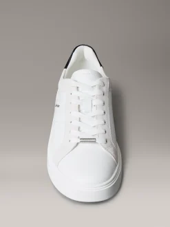 Sneakers van leer en suède met flexibele zool