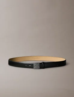 Soepele riem met plaatje met logo embleem