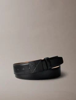 Soepele riem met plaatje met logo embleem