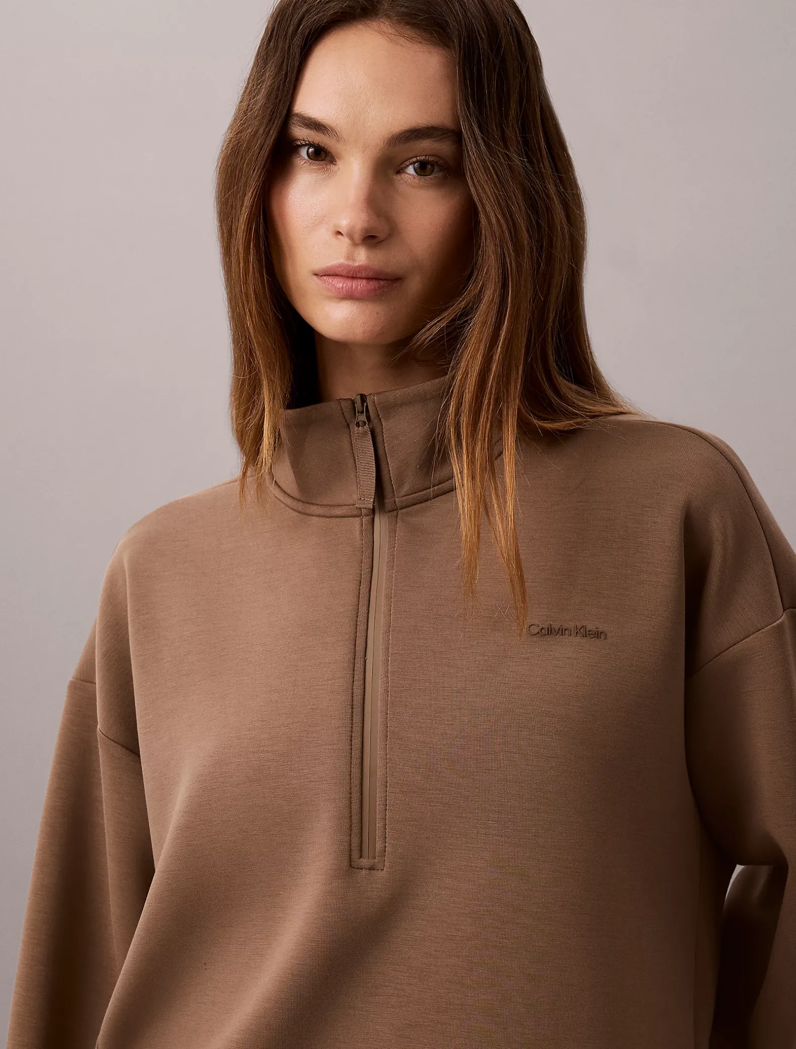 Soepel gebreid sweatshirt met kwartrits