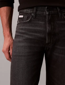 Standard Straight Fit Jeans