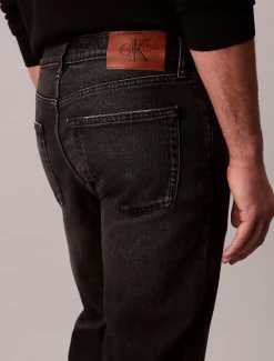 Standard Straight Fit Jeans
