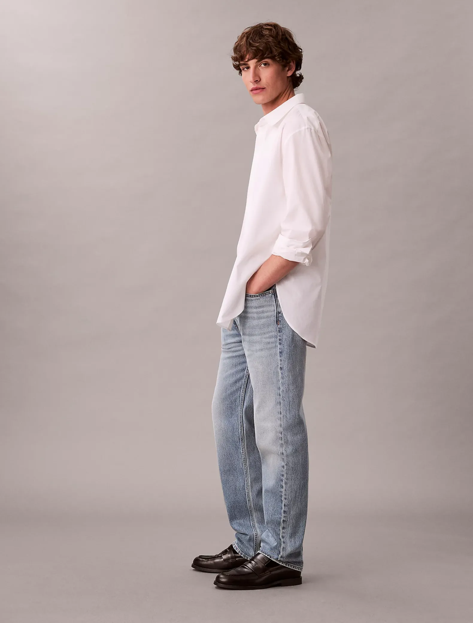 Standard Straight Fit Jeans