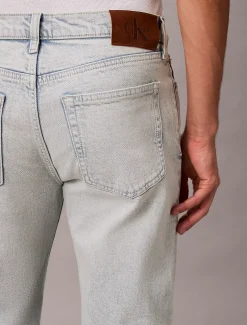 Standard Straight Fit Jeans