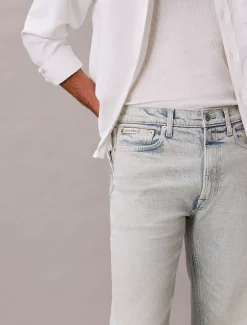 Standard Straight Fit Jeans