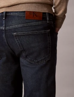 Standard Straight Fit Jeans