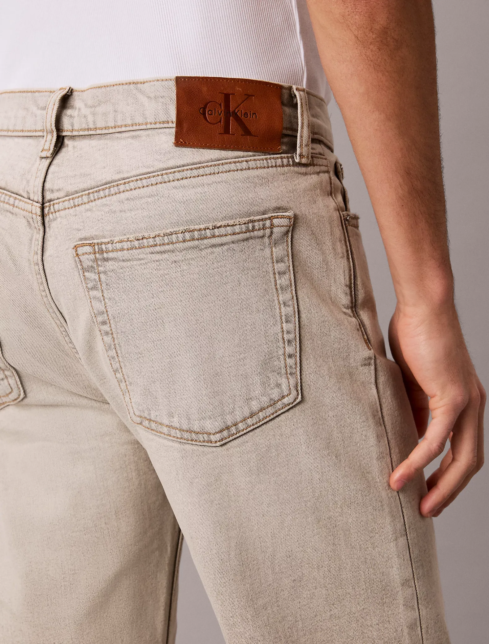 Standard Straight Fit Jeans
