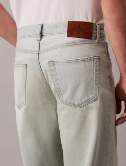 90s Taper Fit Jeans