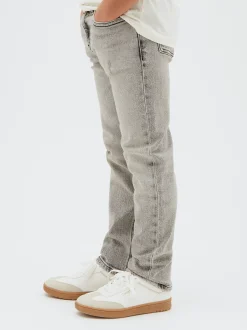 Straight Jeans