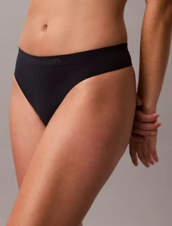 String - Bonded Flex Seamless