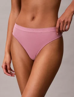 String - Bonded Flex Seamless