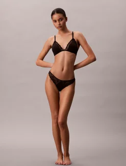 String - Eternal Stretch Lace