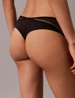 String - Eternal Stretch Lace