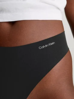 String - Invisibles Cotton