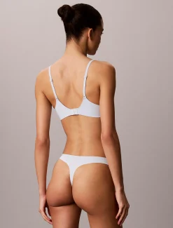 String - Perfectly Fit