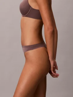 String - Perfectly Fit