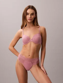 String - Perfectly Fit Lace
