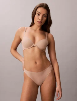 String - Perfectly Fit Ultra Light