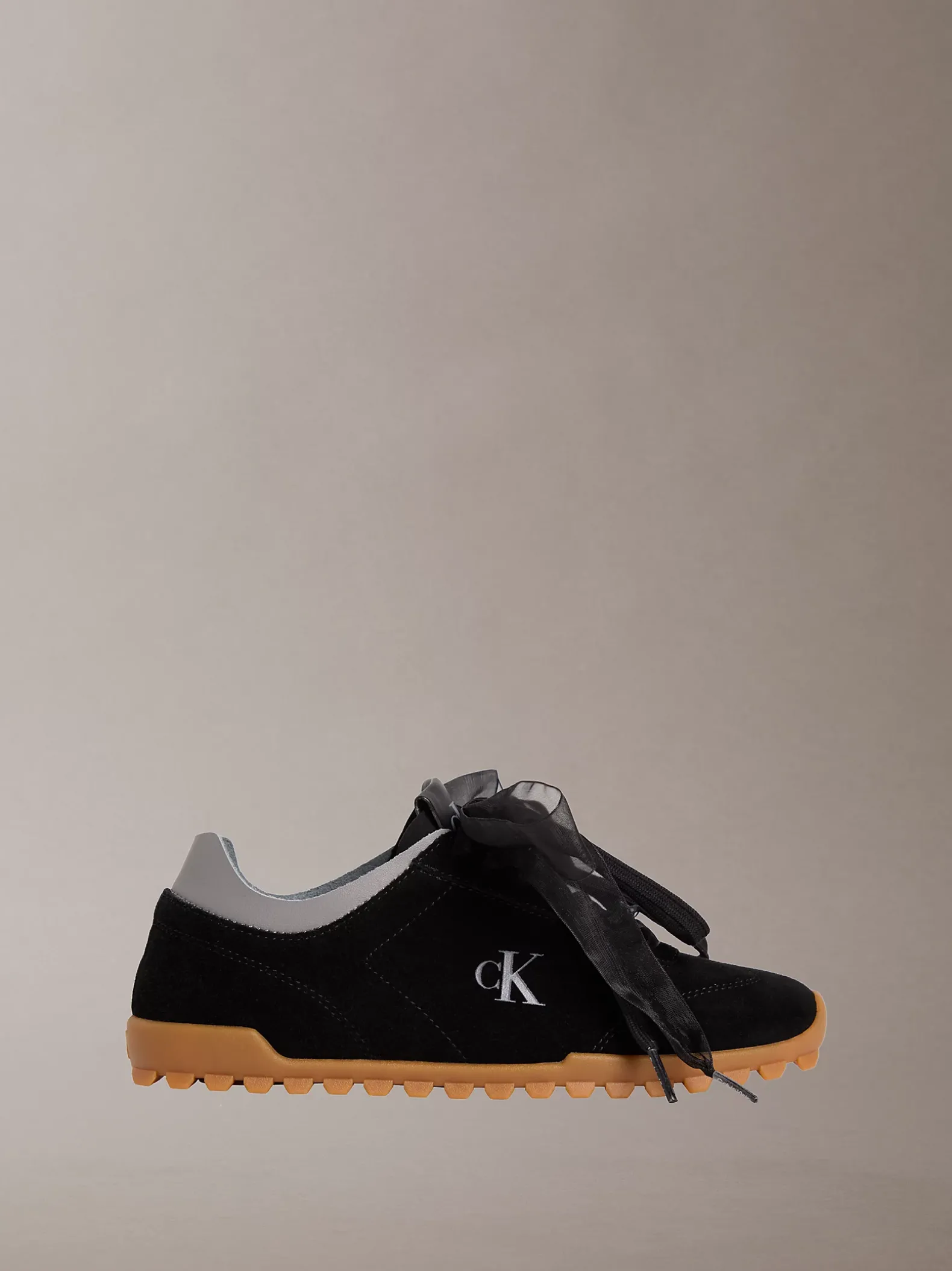 Suède organza hardloopsneakers