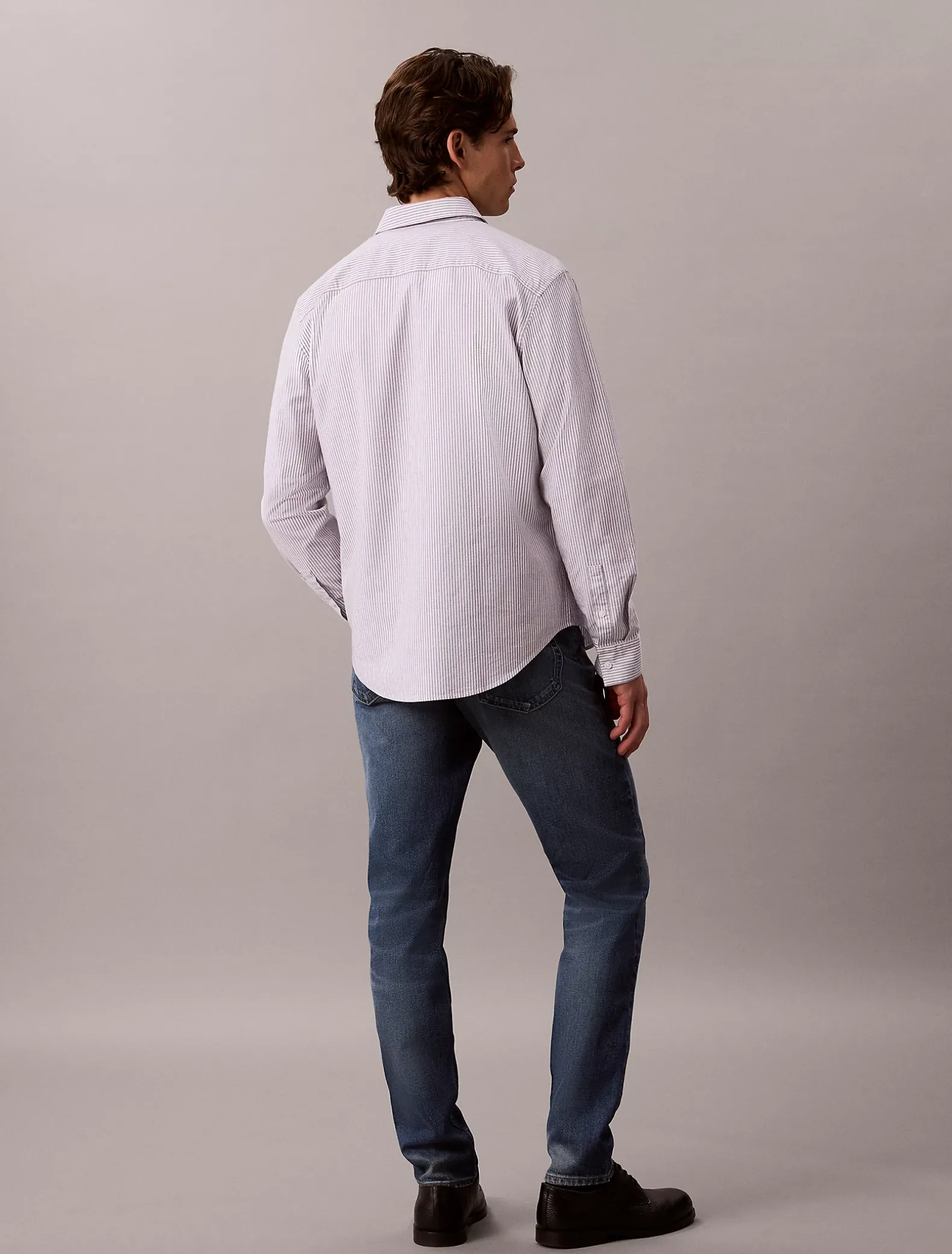 Tapered jeans