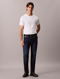 Tapered jeans