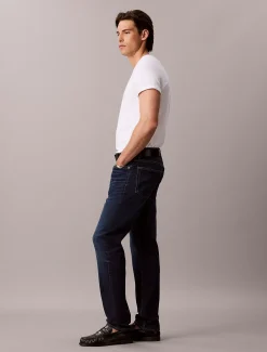 Tapered jeans