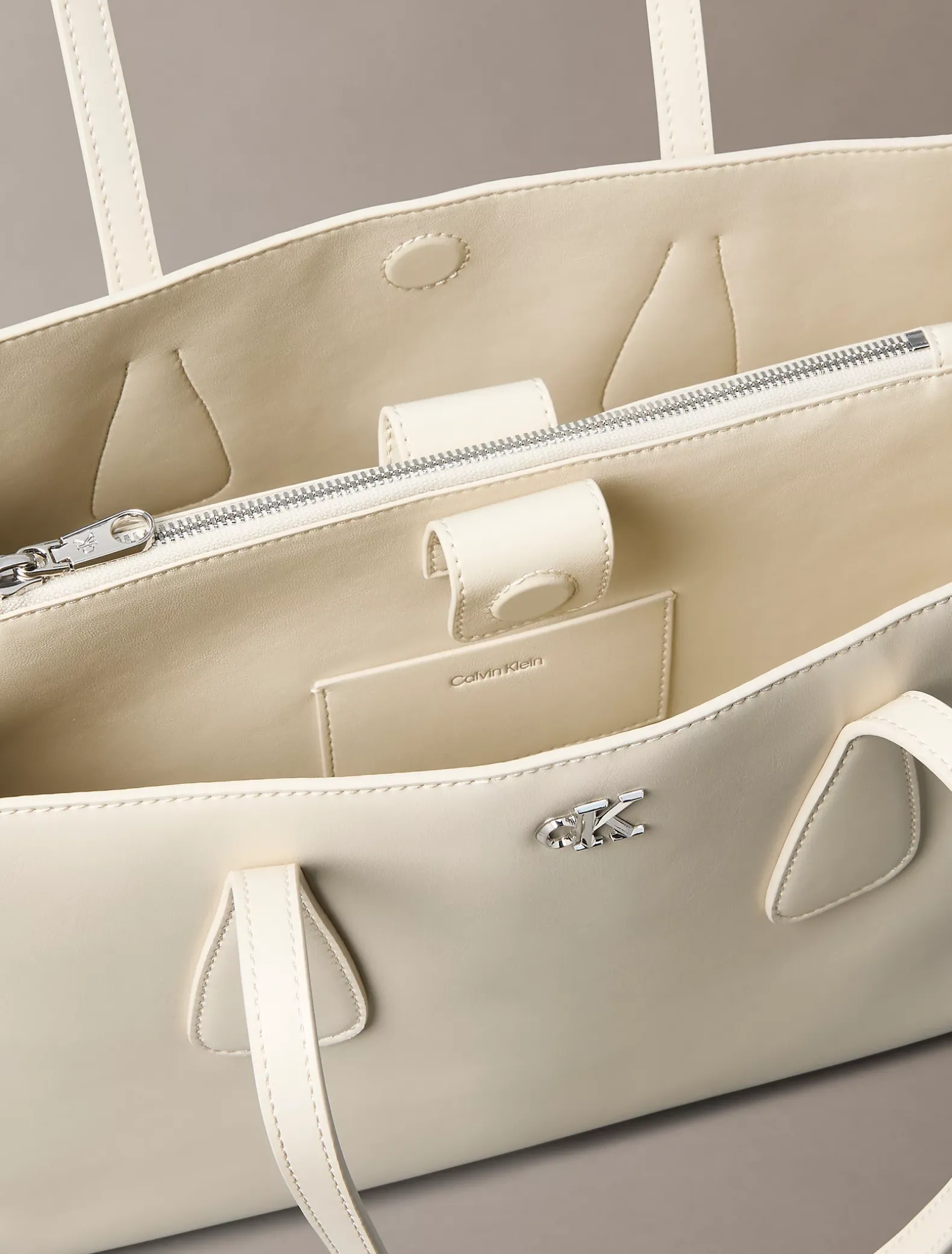 Tote bag met monogram hardware