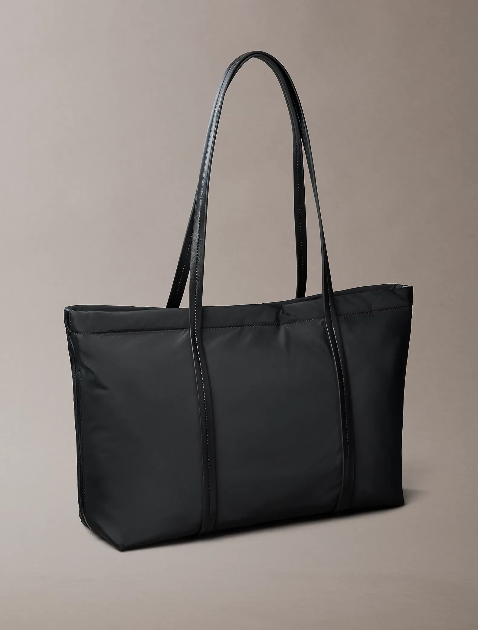 Tote bag met monologo in reliëf