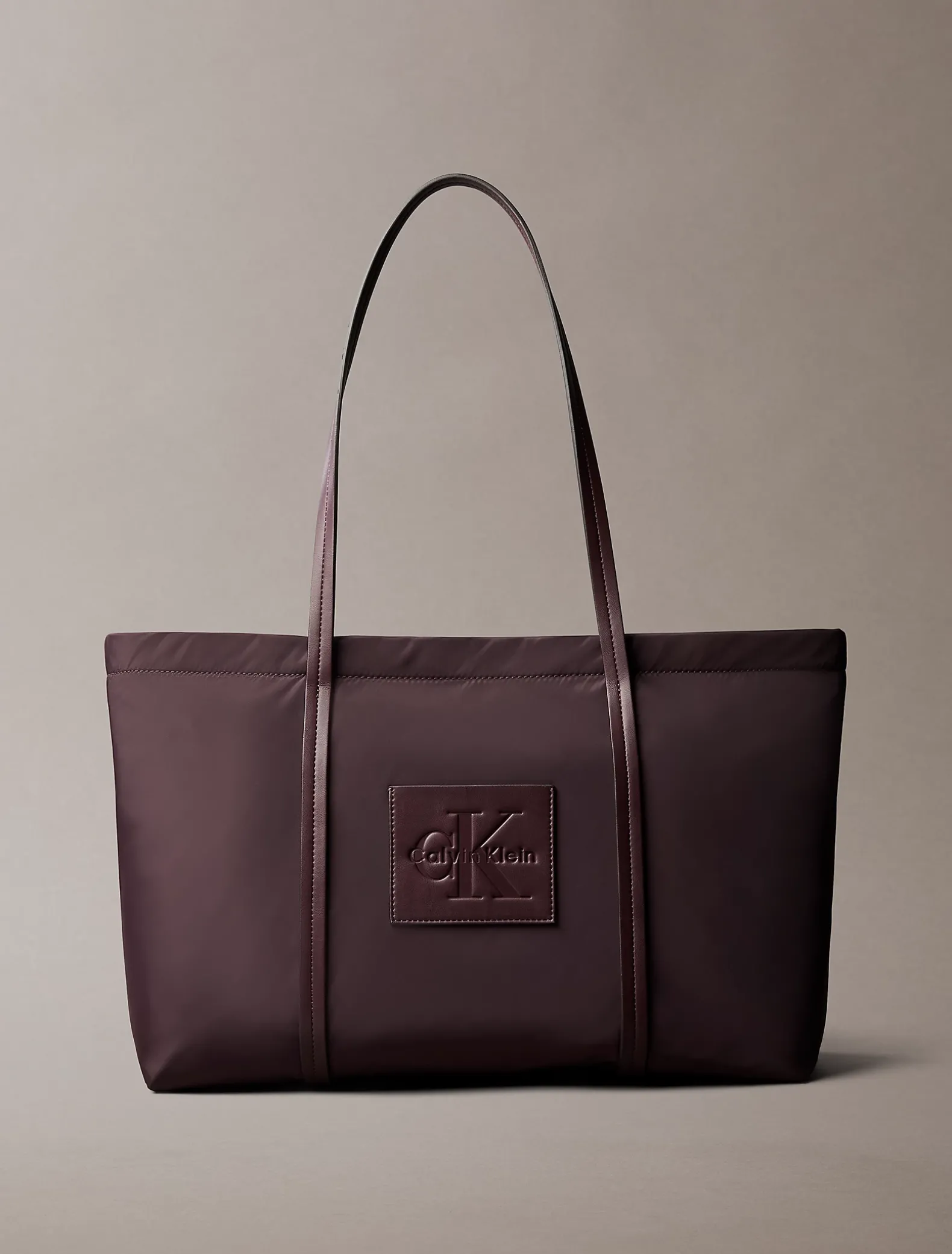 Tote bag met monologo in reliëf