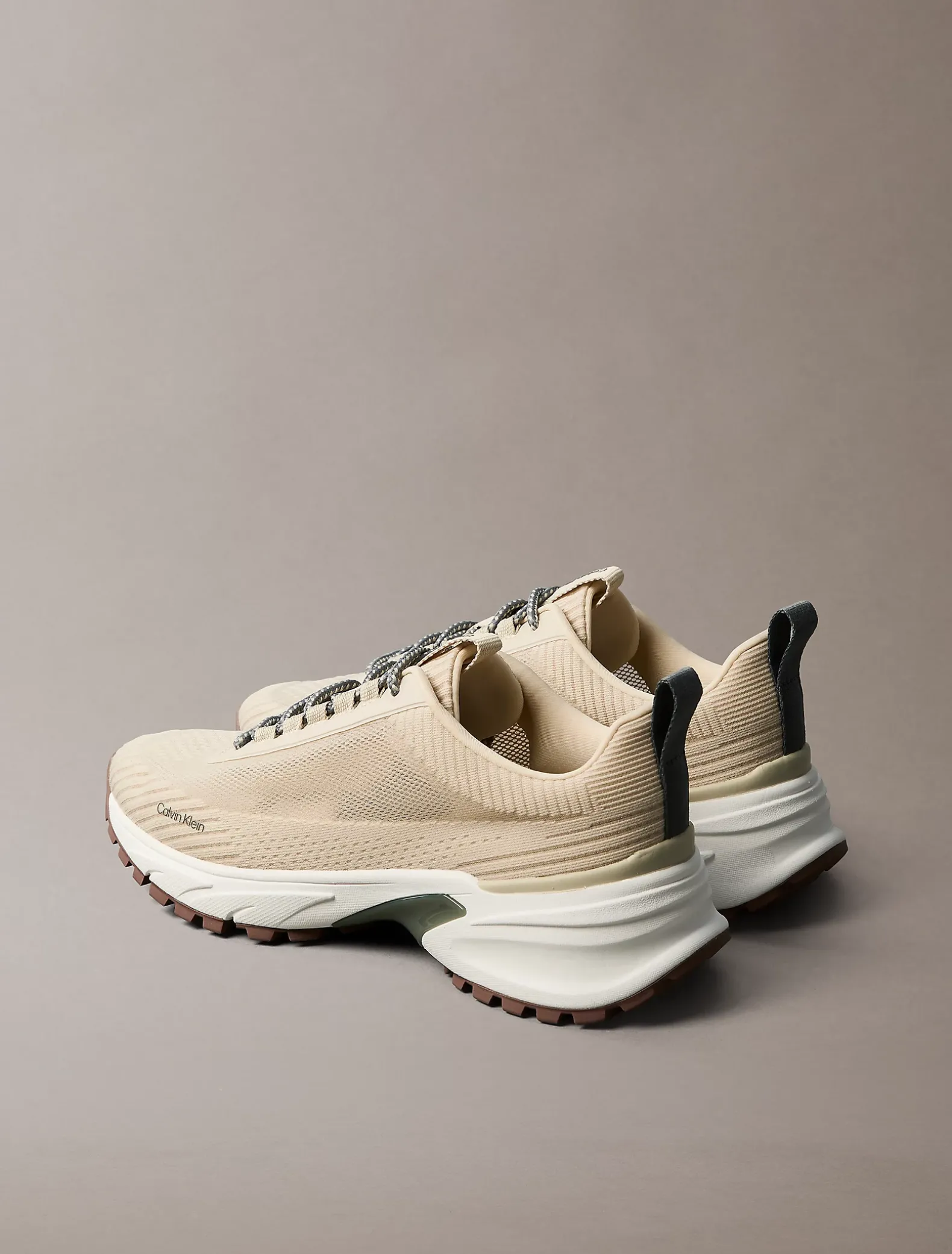 Trailblazer - Gebreide hardloopsneakers van mesh mix
