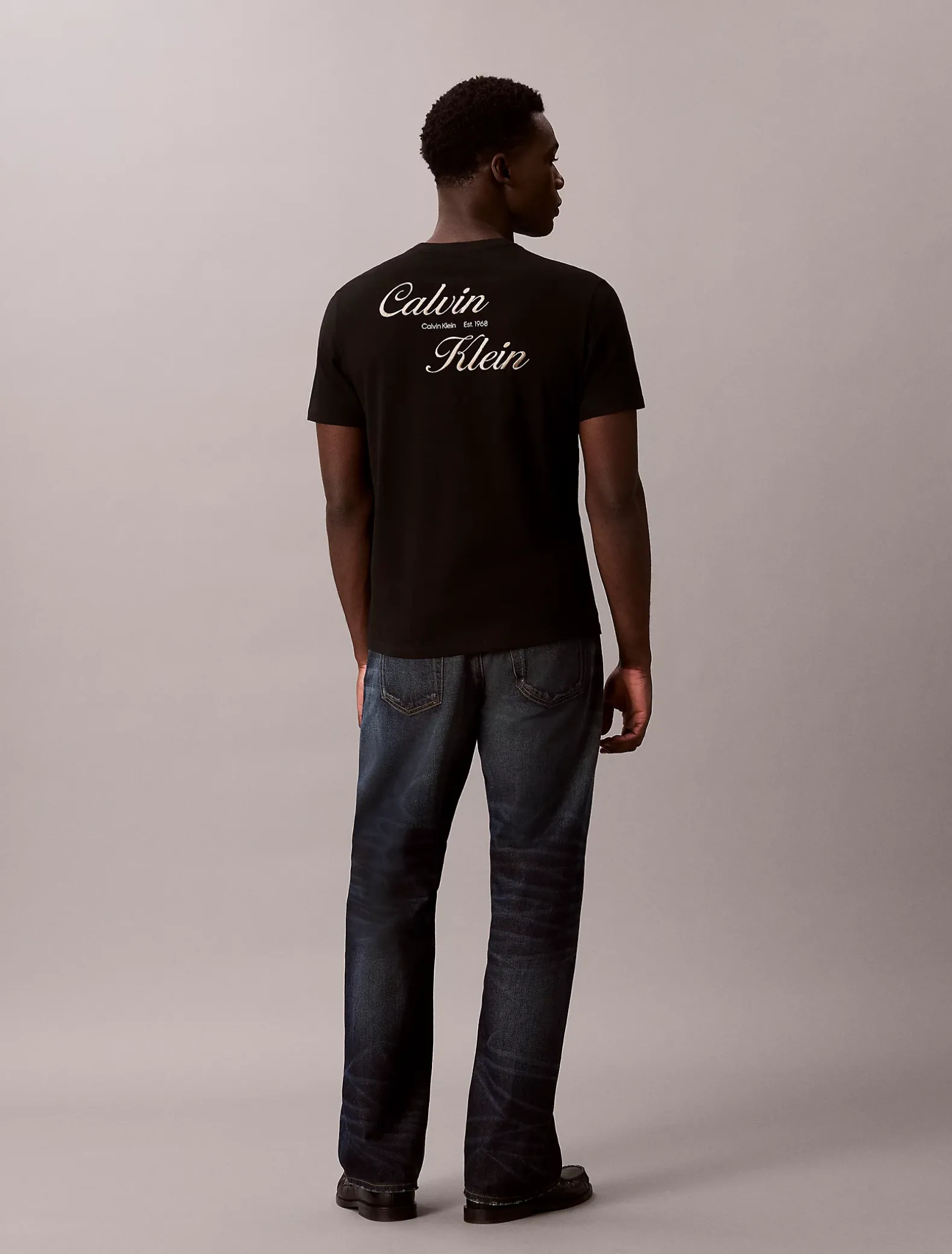 T-shirt met geborduurd logo