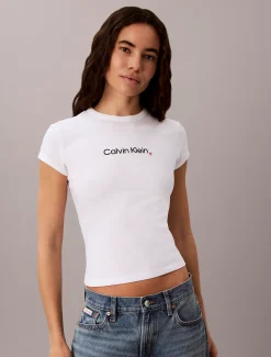 T-shirt met hartjeslogo en slim fit